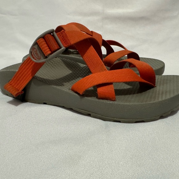 Chaco Tegu Size 9 Women's Sport Sandals Orange Grey Strappy - Picture 2 of 8